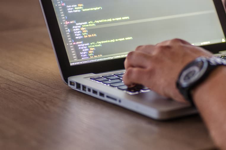 How Do Libraries Use Semantic Technologies?